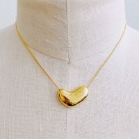 Bold Molten Heart Necklace (Color: Gold)